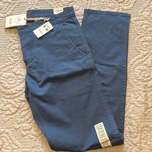 Men’s Blue Dockers